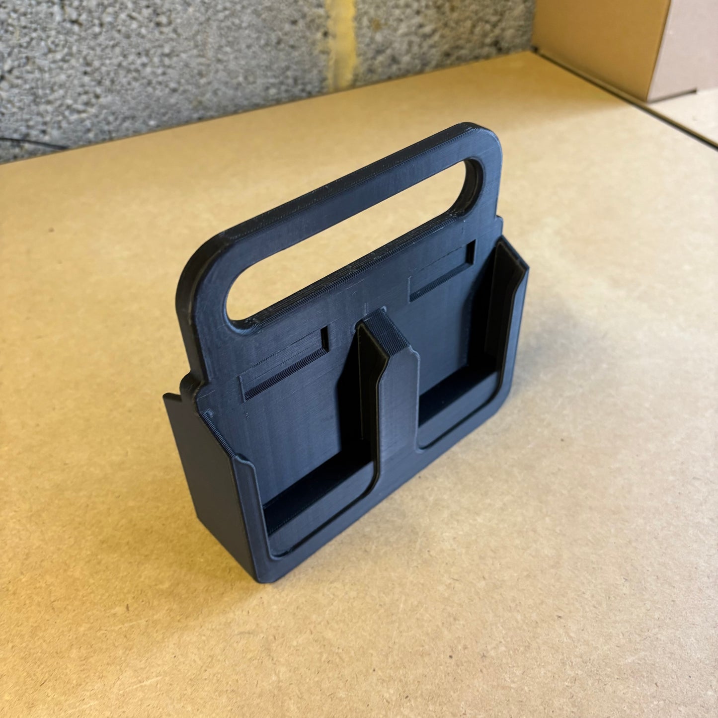 Battery Carrier compatible with Makita 18V