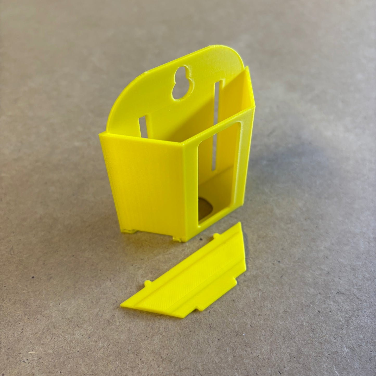 Utility Blade Holder - Wall Mounted