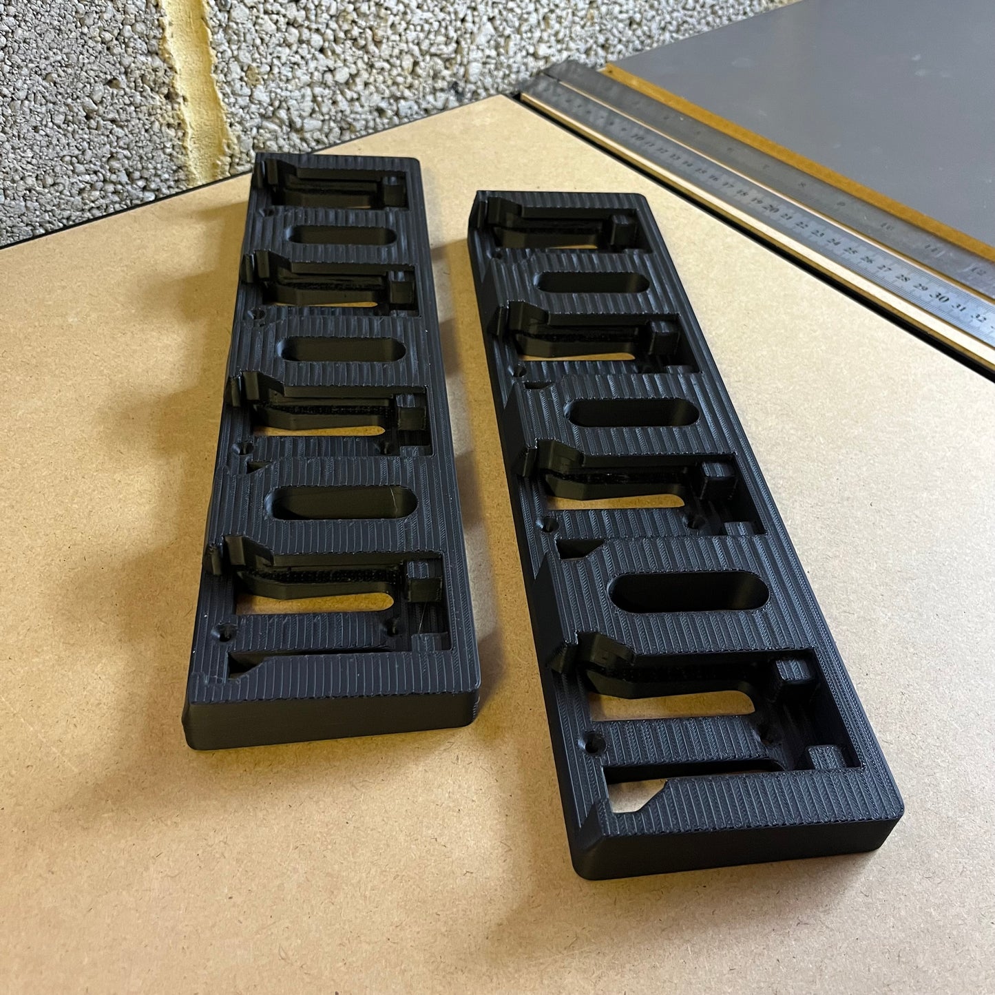 Battery Holder compatible with Milwaukee M18
