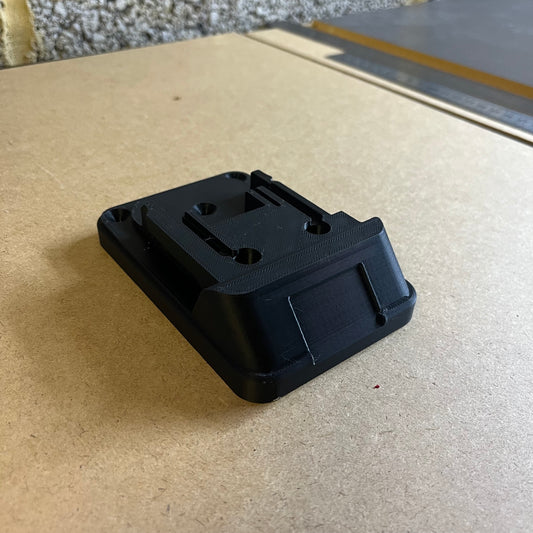 Tool Mount compatible with Makita