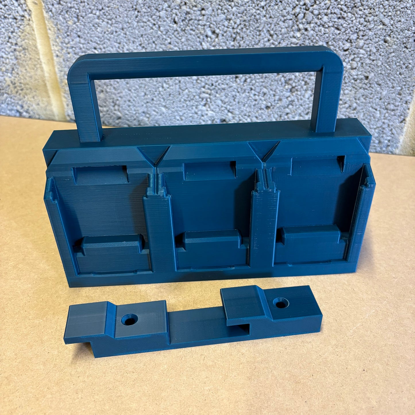 Battery Carrier compatible with Makita 18V
